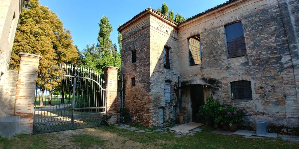 Lo Scrigno Di Lara Vila Ceresara Exterior foto